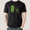 Android Peeing on Apple Men’s T-shirt