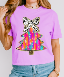 Cropped Comfort Colors Christmas Tree – Bright Colors Tee