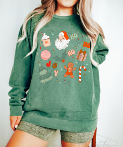 Green Comfort Colors Christmas Things – Doodle – Sweatshirt
