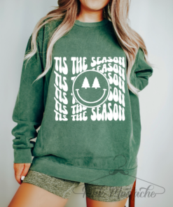 Green Comfort Colors Tis The Season Smiley Christmas – Sweatshirt