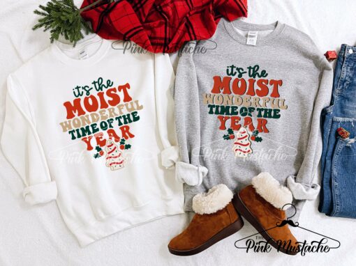 It’s The Moist Wonderful Time Of The Year Funny Yummy Christmas Trees Sweatshirt Super Cute Unisex Sized Sweatshirt