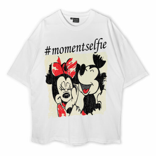 Mickey And Minnie Love Oversized T-Shirt