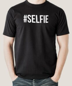 #Selfie Men’s T-shirt